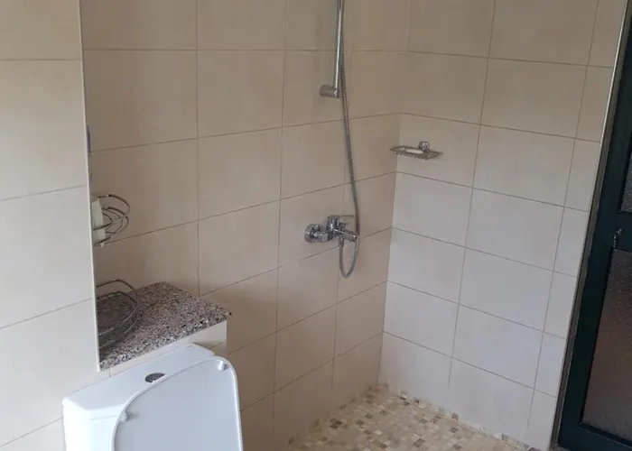 Family * Golem (Tirana)