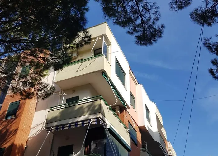 Family Golem (Tirana)