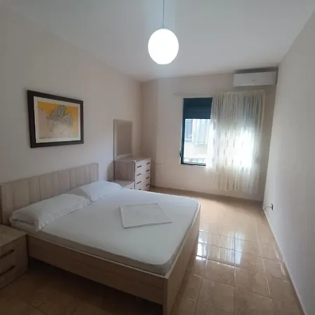 Family Apartament Golem (Tirana)